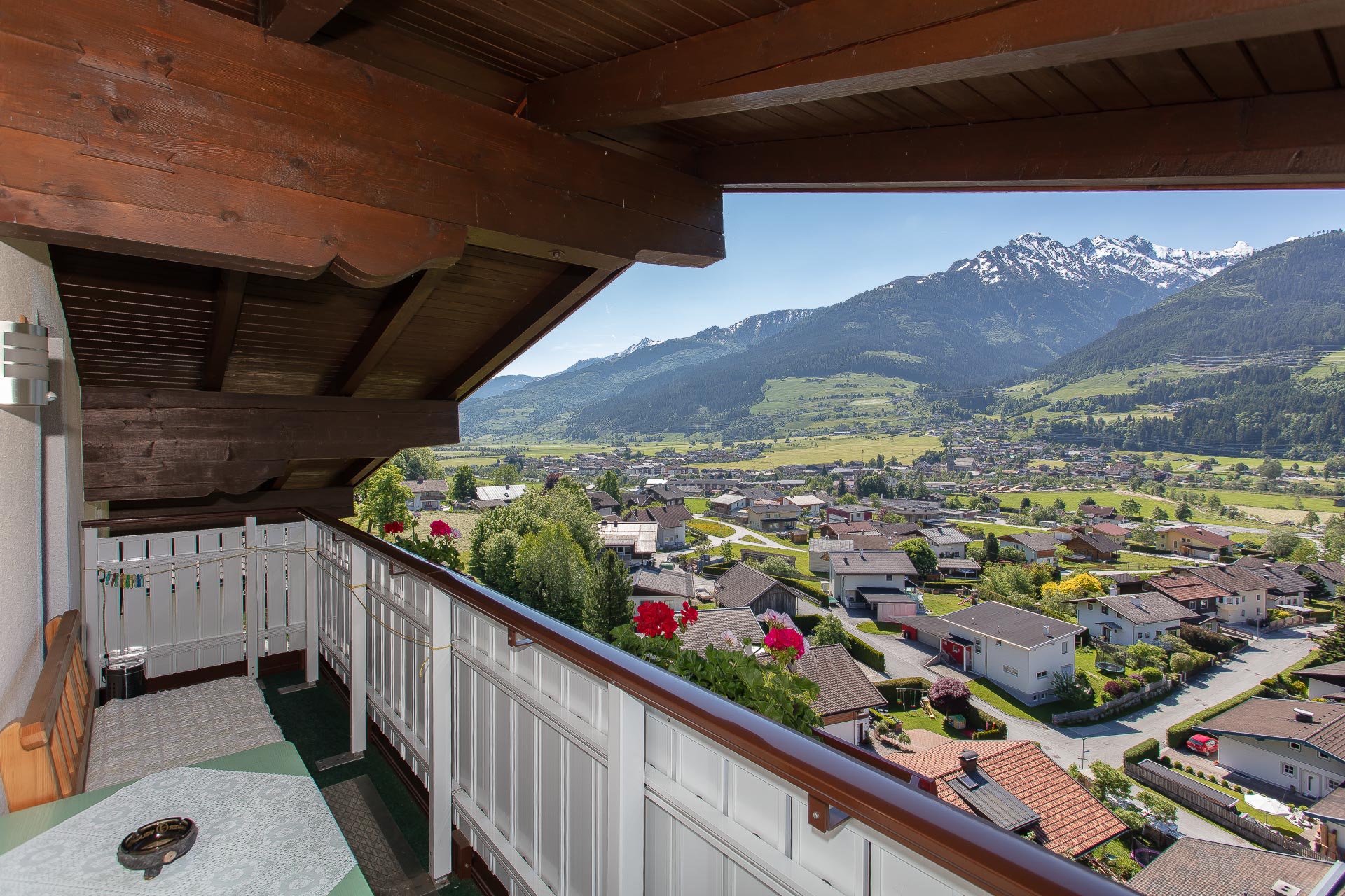 ausblick-auf niedernsill.jpg